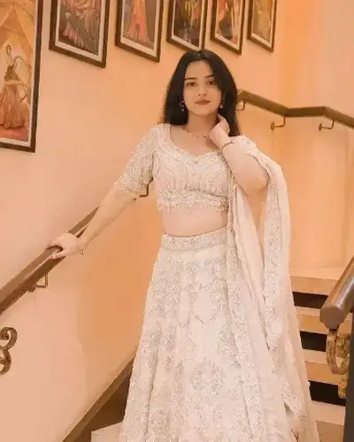 Escort Service In Chhipabarod